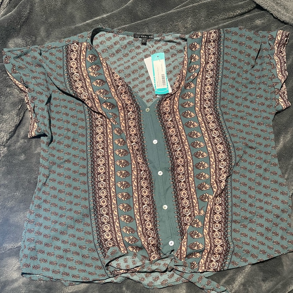 Shirt tie front